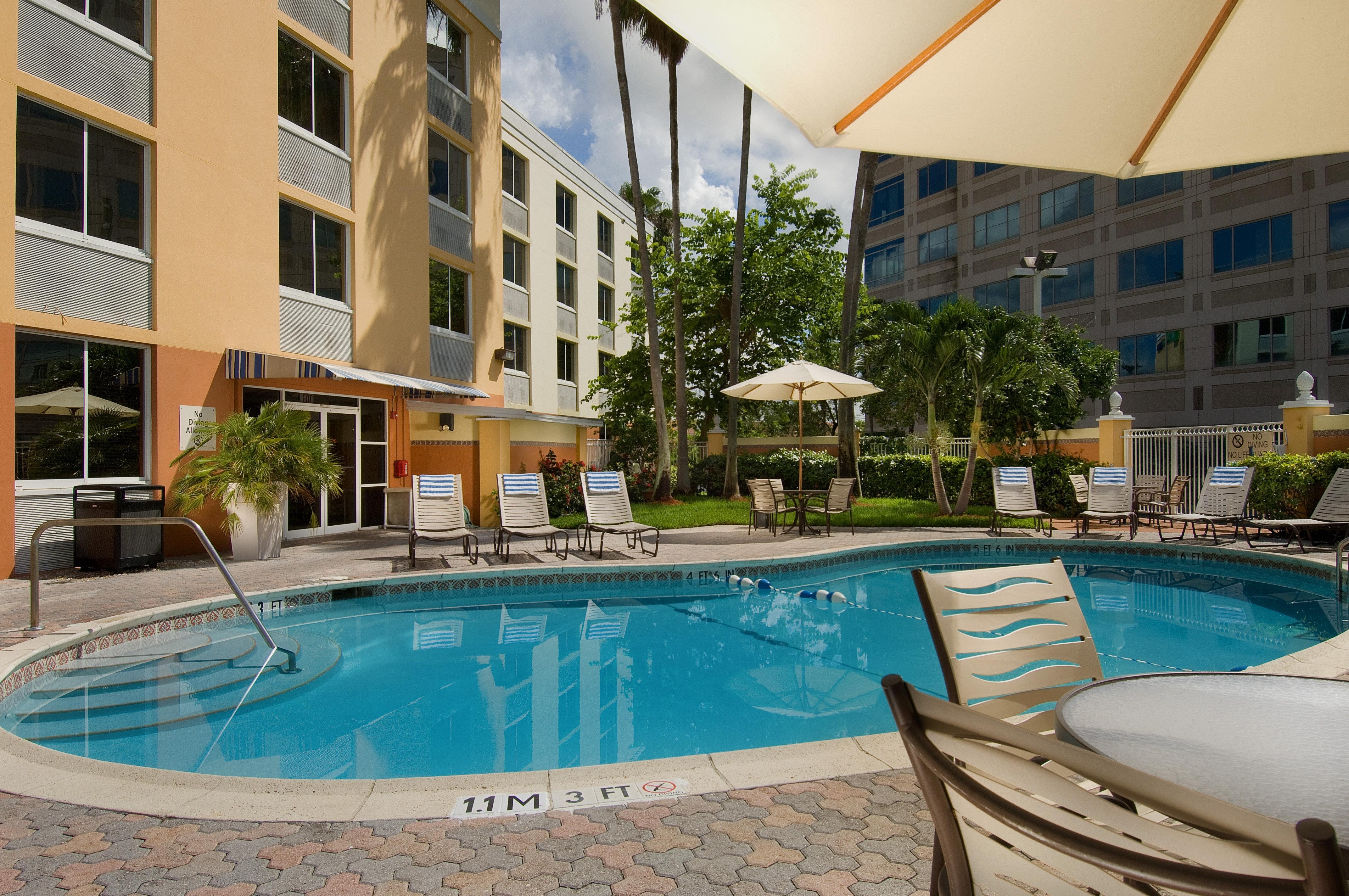 Holiday Inn Express Miami Airport Doral Area, An Ihg Hotel Exterior photo